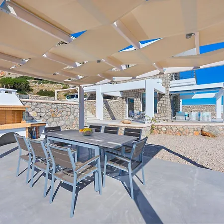 In Rhodes With Infinity Pool & Bbq Kalithies