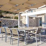 Βίλα In Rhodes With Infinity Pool & Bbq