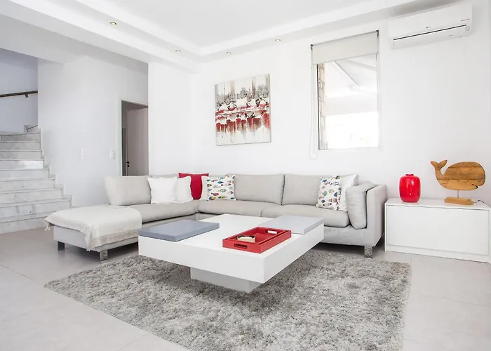 In Rhodes With Infinity Pool & Bbq * Kalithies