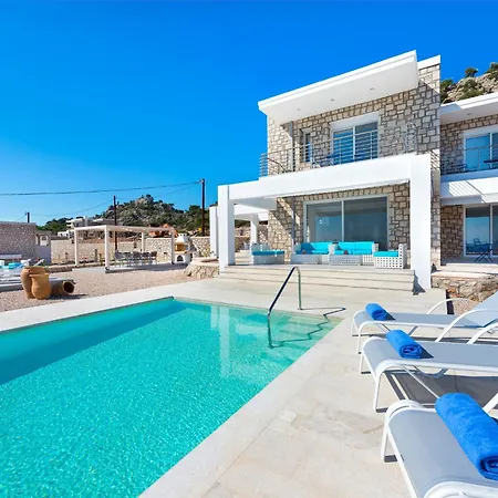 In Rhodes With Infinity Pool & Bbq