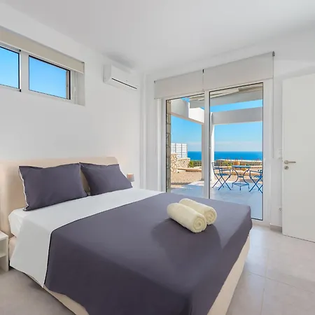 In Rhodes With Infinity Pool & Bbq Kalithies