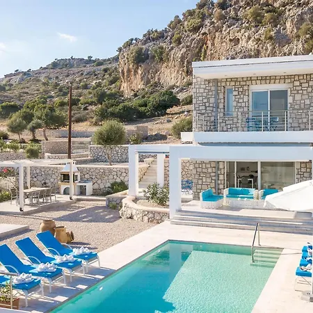 In Rhodes With Infinity Pool & Bbq Villa *