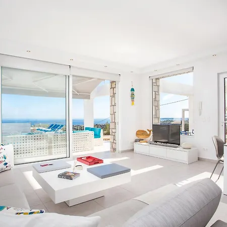 In Rhodes With Infinity Pool & Bbq 别墅 *