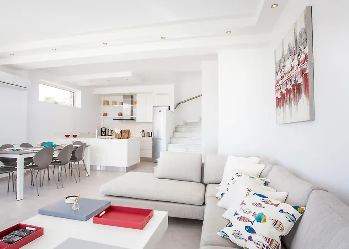 In Rhodes With Infinity Pool & Bbq *