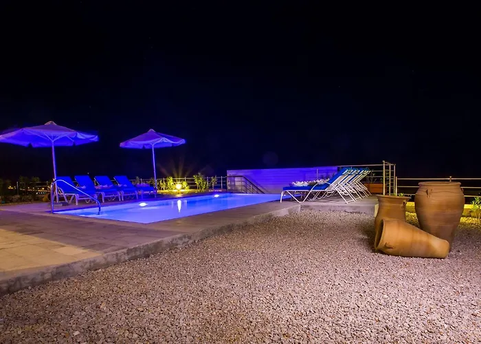 Villa In Rhodes With Infinity Pool & Bbq